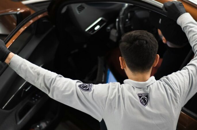 Dicas simples para cuidar do carro e economizar